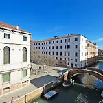 Ca Corte Nova Design With Canal View Apartment
