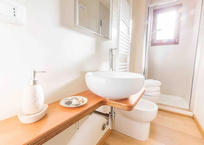 Appartement Ca Corte Nova Design With Canal View Venetië