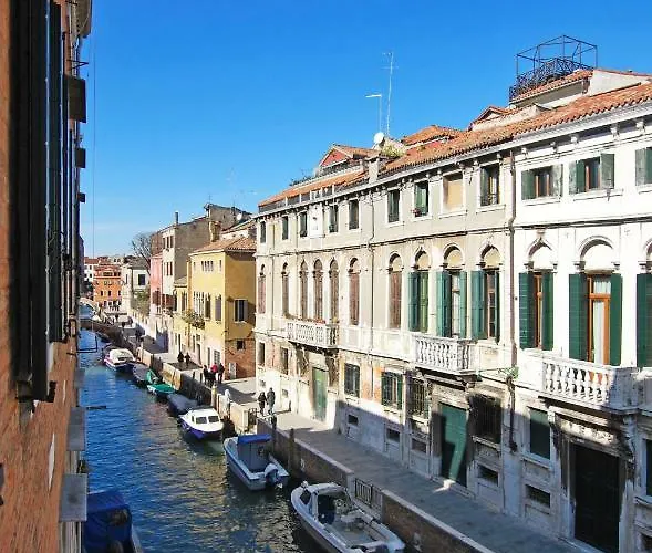 Apartment Ca Corte Nova Design With Canal View Venice